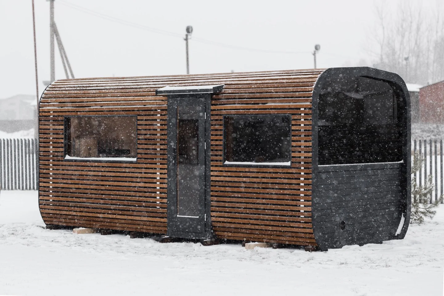 CUBE PLATINUM Außensauna aus Thermoholz