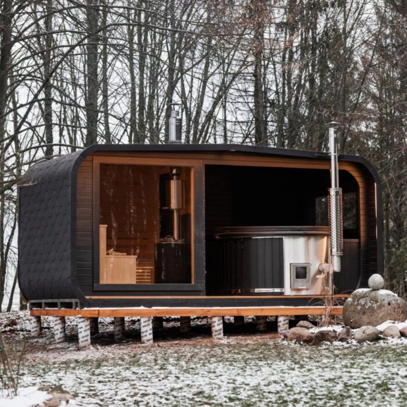 2in1 LUX sauna + Nordic Whirlpool Außenansicht